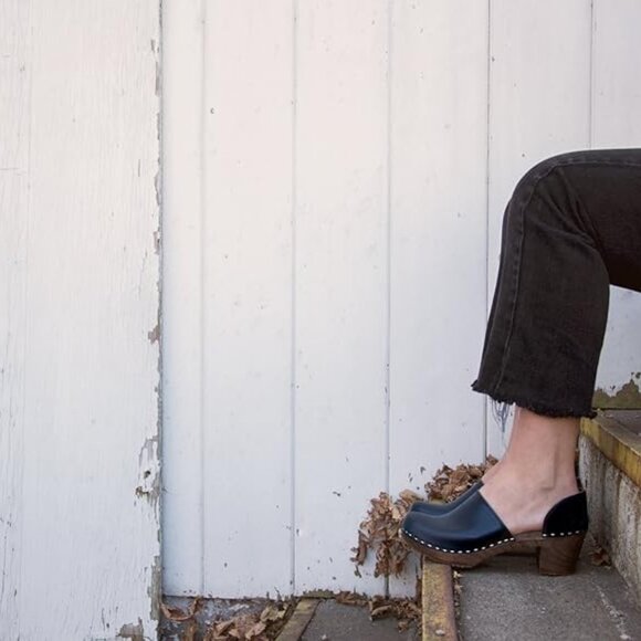 Brett Sandgrens Swedish Clogs (Black/Dark Base) - Picture 4 of 4